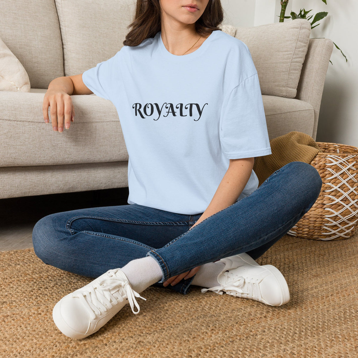 Royalty Graphic T-Shirt — Elegant Script "ROYALTY" Tee for Women & Men