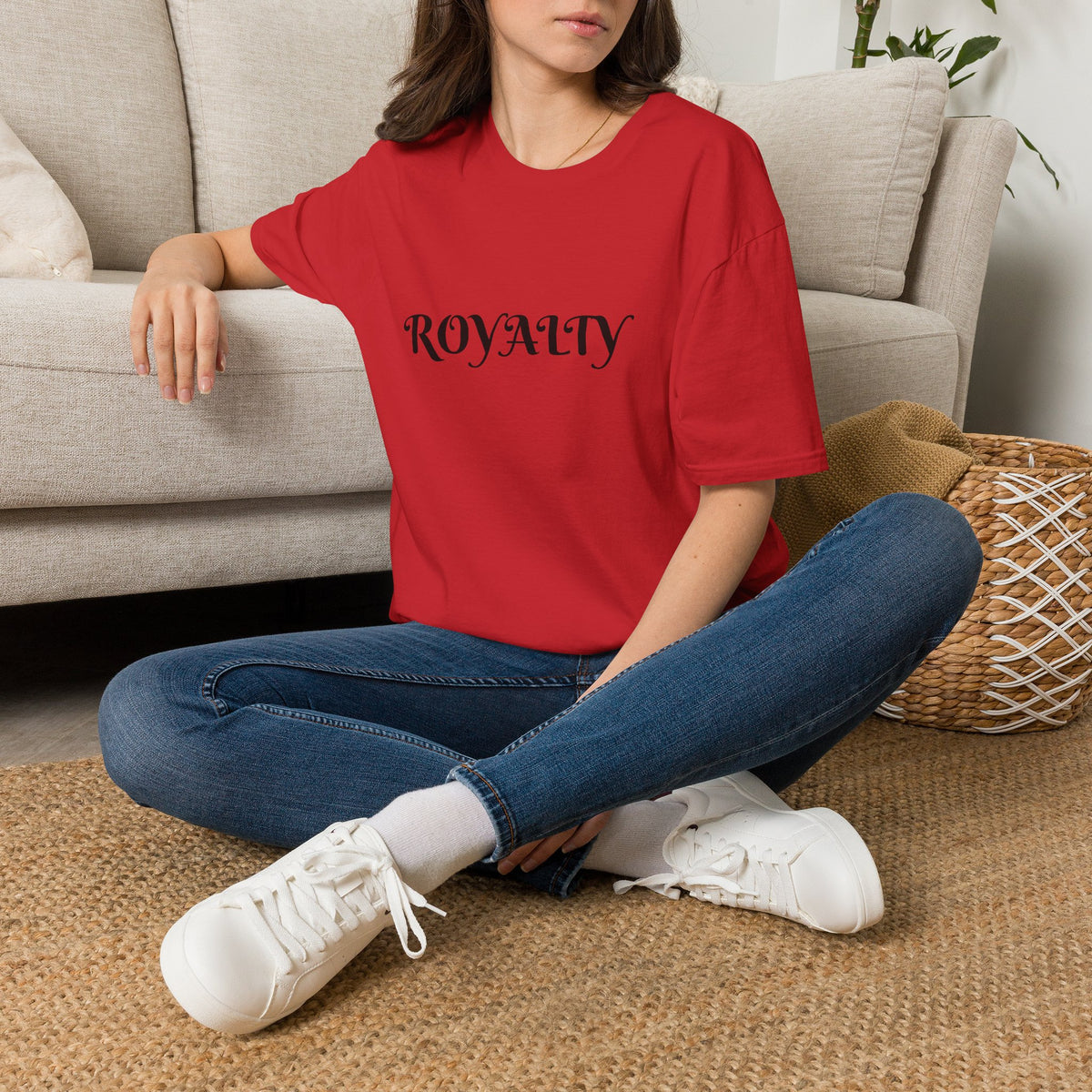 Royalty Graphic T-Shirt — Elegant Script "ROYALTY" Tee for Women & Men